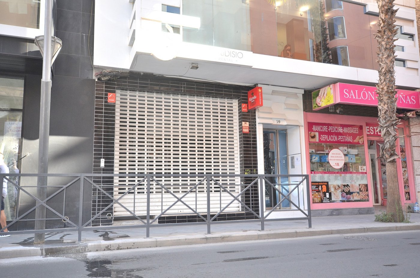 Commercial property in Torrevieja, Alicante, Spain 200 sq.m. No. 177509