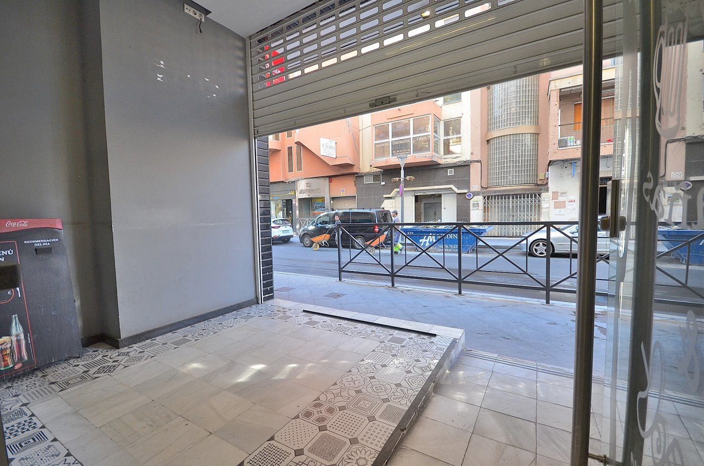 Commercial property in Torrevieja, Alicante, Spain 200 sq.m. No. 177509