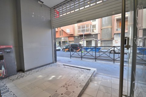Lokal usługowy w Torrevieja, Alicante, Hiszpania 200 mkw. nr 177509 – zdjęcie 12