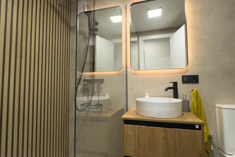 Apartamento en venta en Torrevieja, Alicante, España 2 dormitorios, 82 m2 No. 177504 - foto 8