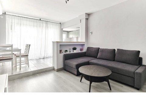 Apartamento en Torrevieja, Alicante, España 75 m2 No. 177505