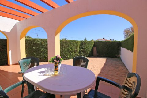 Bungalowi myytävänä Calpe, Alicante, Espanja, 3 makuuhuonetta, 137 m2 No. 166135 - kuva 2