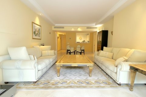 Продажа квартиры в Эстепона, Малага, Испания 2 спальни, 210м2 №166132 - фото 3