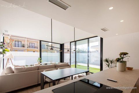 Huvila myytävänä Torre de la Horadada, Alicante, Espanja, 3 makuuhuonetta, 130 m2 No. 166138 - kuva 5