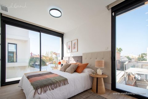 Huvila myytävänä Torre de la Horadada, Alicante, Espanja, 3 makuuhuonetta, 130 m2 No. 166138 - kuva 9