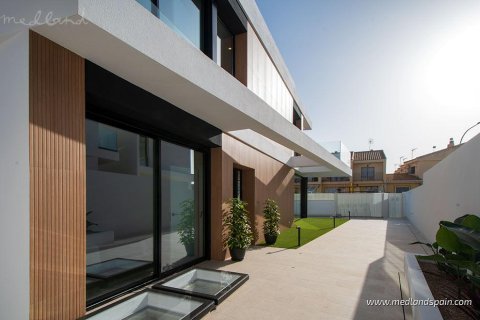 Huvila myytävänä Torre de la Horadada, Alicante, Espanja, 3 makuuhuonetta, 130 m2 No. 166138 - kuva 2