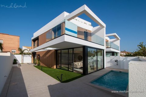 Huvila Torre de la Horadada, Alicante, Espanja 3 makuuhuonetta, 130 m2 No. 166138