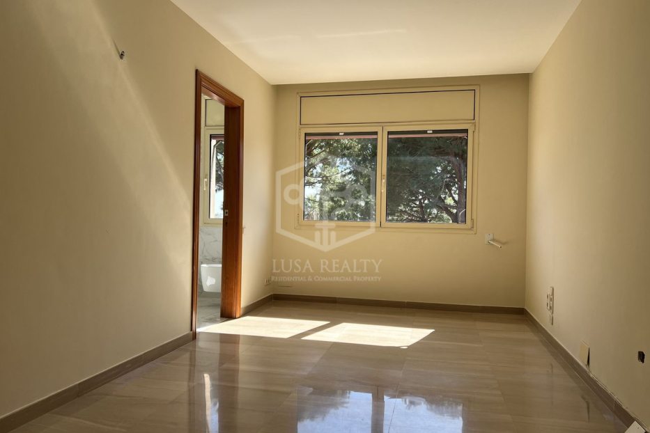 Willa w Barcelona, Hiszpania 4 sypialnie, 600 mkw. nr 138701