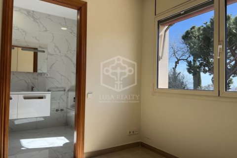 Villa à vendre Barcelona, Espagne, 4 chambres, 600 m2 No. 138701 - photo 26