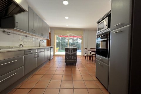 Villa à vendre Barcelona, Espagne, 4 chambres, 600 m2 No. 138701 - photo 7