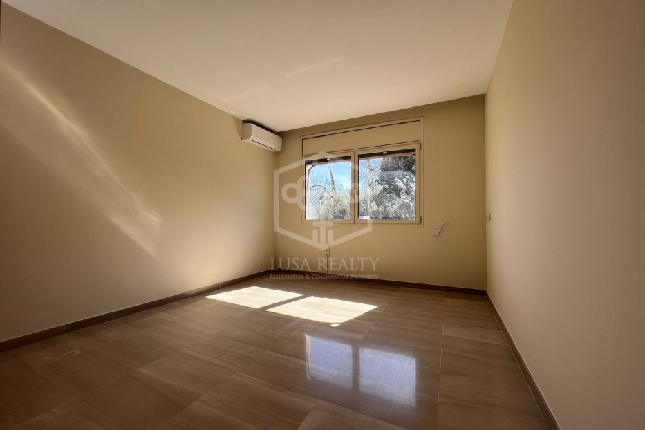 Willa w Barcelona, Hiszpania 4 sypialnie, 600 mkw. nr 138701