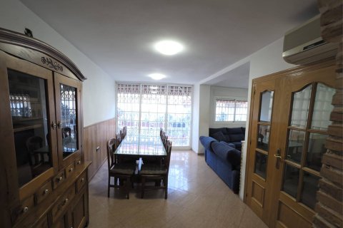 Kaupunkipientalo myytävänä El Palmar, Murcia, Espanja, 4 makuuhuonetta, 160 m2 No. 147600 - kuva 12