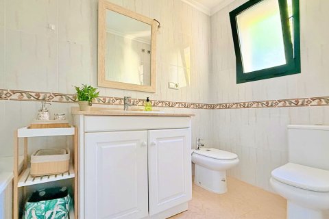 Продажа таухауса в Аликанте, Испания 2 спальни, 83м2 №147603 - фото 25