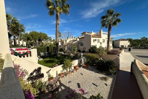 Kaupunkipientalo myytävänä Alicante, Espanja, 2 makuuhuonetta, 119 m2 No. 147597 - kuva 3