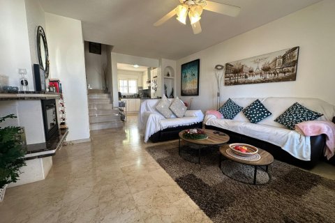 Kaupunkipientalo myytävänä Alicante, Espanja, 2 makuuhuonetta, 119 m2 No. 147597 - kuva 4