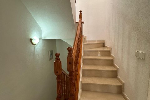 Kaupunkipientalo myytävänä Alicante, Espanja, 2 makuuhuonetta, 119 m2 No. 147597 - kuva 11