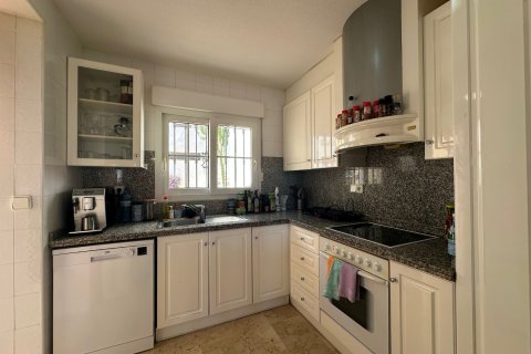 Kaupunkipientalo myytävänä Alicante, Espanja, 2 makuuhuonetta, 119 m2 No. 147597 - kuva 7