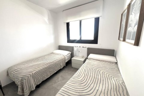 Huoneisto myytävänä Playa Flamenca II, Alicante, Espanja, 2 makuuhuonetta, 75 m2 No. 147598 - kuva 15