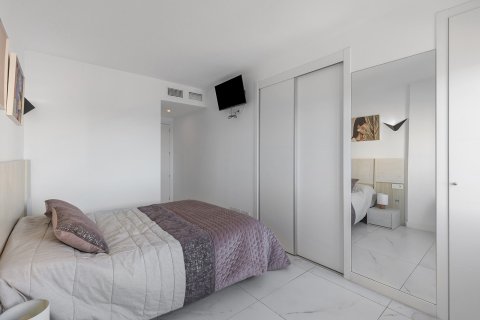 Huoneisto myytävänä Punta Prima, Alicante, Espanja, 2 makuuhuonetta, 122 m2 No. 147602 - kuva 24