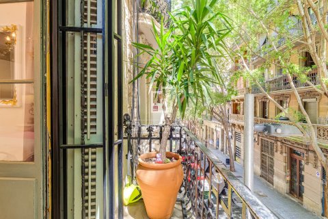 Dzīvoklis pārdošanā Barcelona, Spānijā 4 istabas, 160 m2 Nr. 196232 - attēls 3
