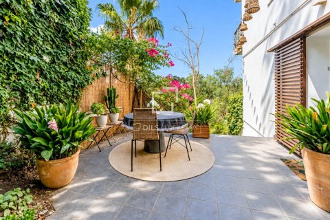 Villa for sale in Sitges, Barcelona, Spain 4 bedrooms, 215 sq.m. No. 196230 - photo 13