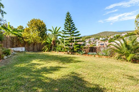 Villa for sale in Sitges, Barcelona, Spain 4 bedrooms, 215 sq.m. No. 196230 - photo 17