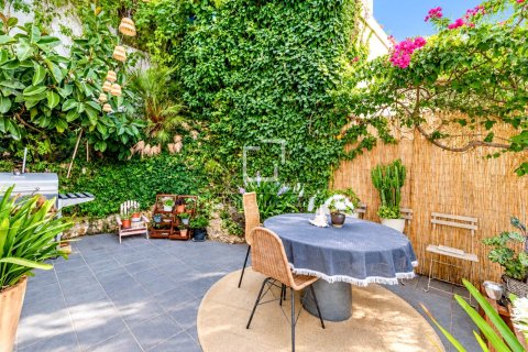 Villa for sale in Sitges, Barcelona, Spain 4 bedrooms, 215 sq.m. No. 196230 - photo 12