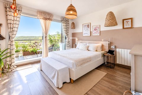 Villa for sale in Sitges, Barcelona, Spain 4 bedrooms, 215 sq.m. No. 196230 - photo 5