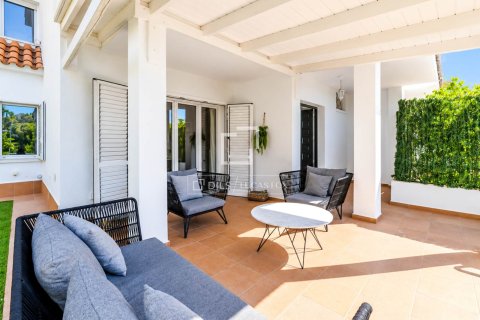 Villa for sale in Sitges, Barcelona, Spain 4 bedrooms, 160 sq.m. No. 196235 - photo 7