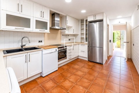 Villa for sale in Sitges, Barcelona, Spain 4 bedrooms, 160 sq.m. No. 196235 - photo 11