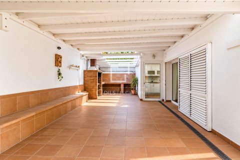 Villa for sale in Sitges, Barcelona, Spain 4 bedrooms, 160 sq.m. No. 196235 - photo 13