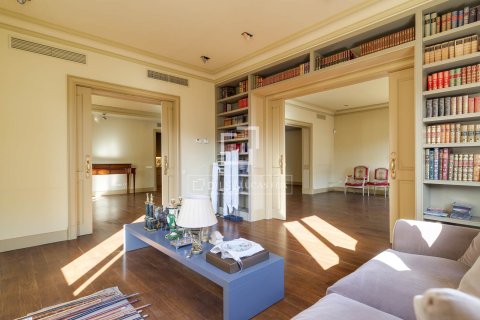 Dzīvoklis pārdošanā Barcelona, Spānijā 4 istabas, 256 m2 Nr. 196229 - attēls 19