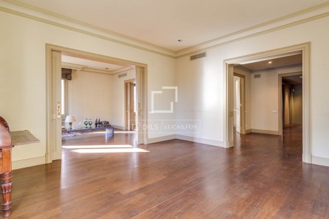 Dzīvoklis pārdošanā Barcelona, Spānijā 4 istabas, 256 m2 Nr. 196229 - attēls 22