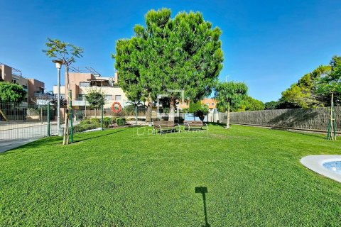 Dzīvoklis pārdošanā Cubelles, Barcelona, Spānijā 4 istabas, 120 m2 Nr. 196231 - attēls 1