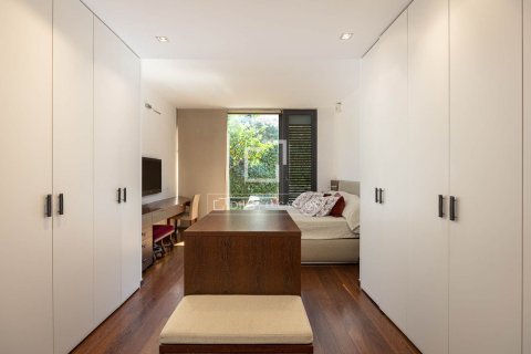 Villa for sale in Barcelona, Spain 4 bedrooms, 285 sq.m. No. 196234 - photo 22