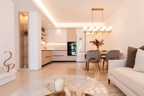 Huoneisto myytävänä Ciudad Quesada, Alicante, Espanja, 3 makuuhuonetta,  No. 146683 - kuva 29