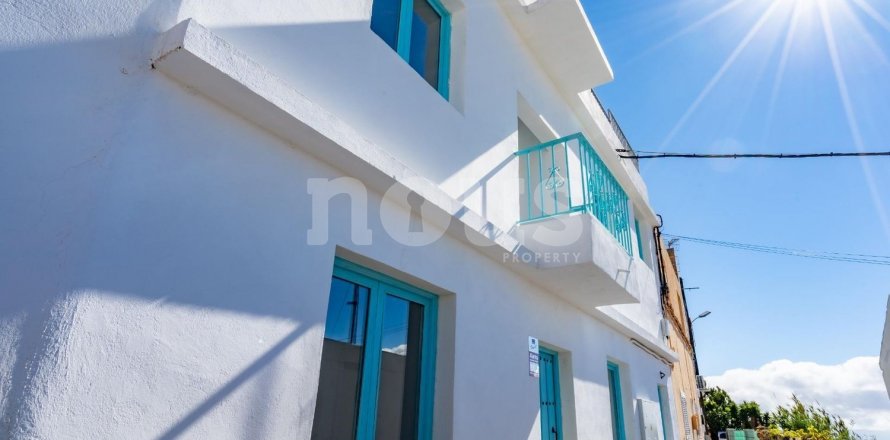 House Granadilla, Tenerife, Espagne 6 chambres, 160 m2 No. 109848
