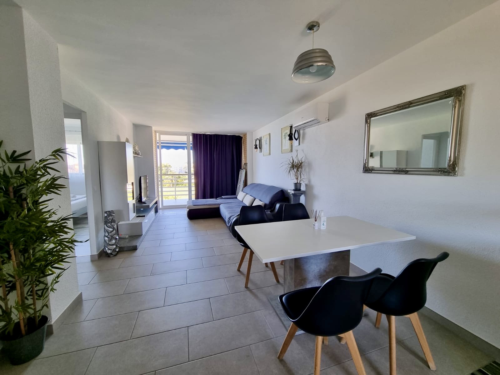 Appartamento a Villajoyosa, Alicante, Spagna 2 camere da letto, 80 mq. N° 192495