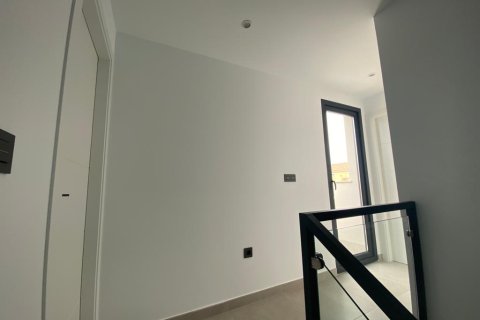 Huvila myytävänä Los Alcazares, Murcia, Espanja, 3 makuuhuonetta, 114 m2 No. 136790 - kuva 15