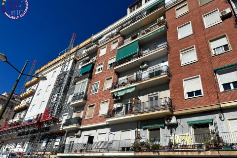 Apartment for sale in Valencia, Spain 4 bedrooms, 82 sq.m. No. 144243 - photo 15