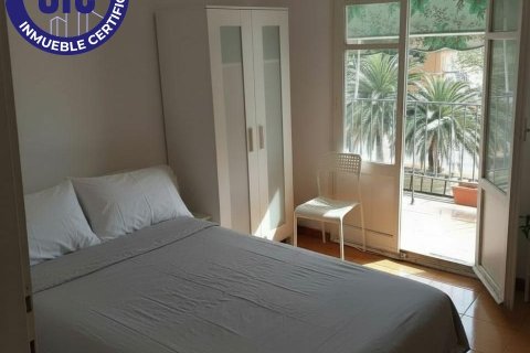 Apartment for sale in Valencia, Spain 4 bedrooms, 82 sq.m. No. 144243 - photo 5