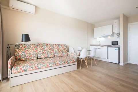 Apartamento en alquiler en Benidorm, Alicante, España 1 dormitorio, 55 m2 No. 165850 - foto 11