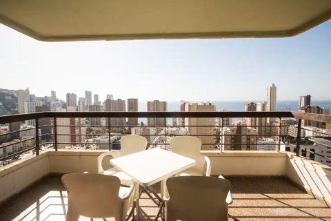 Apartamento en alquiler en Benidorm, Alicante, España 1 dormitorio, 55 m2 No. 165850 - foto 2