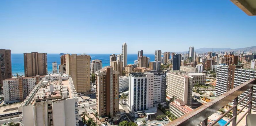 Apartamento en Benidorm, Alicante, España 1 dormitorio, 55 m2 No. 165850
