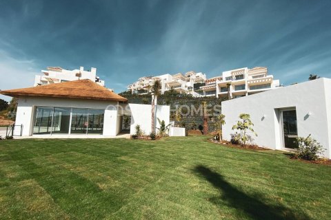 Продажа квартиры Бенахавис, Малага, Испания 2 спальни, 109м2 №74082 - фото 22