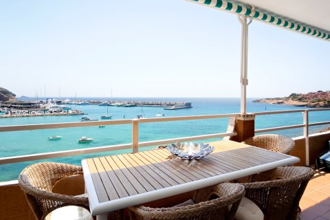 Huoneisto vuokrattavana Port Adriano, Mallorca, Espanja, 2 makuuhuonetta, 60 m2 No. 139231 - kuva 1