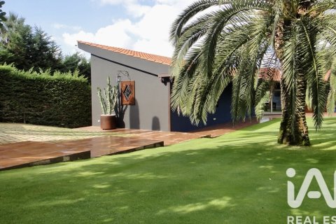 Māja pārdošanā Sant Vicenc De Montalt, Barcelona, Spānijā 7 istabas, 738 m2 Nr. 152888 - attēls 2