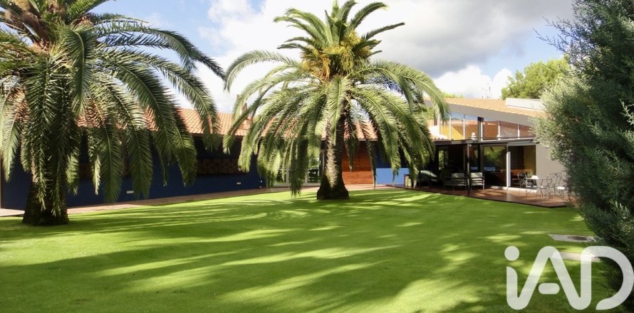 Māja Sant Vicenc De Montalt, Barcelona, Spānijā 7 istabas, 738 m2 Nr. 152888