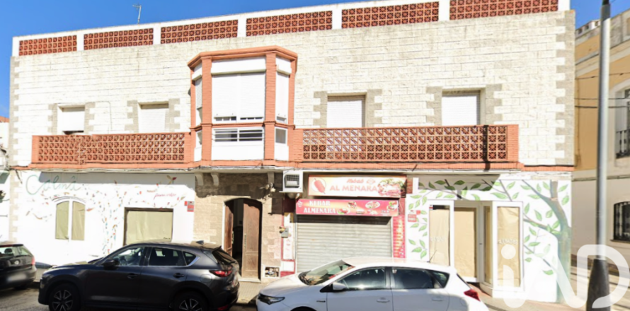 Commercial property in Tarifa, Cadiz, Spain 316 sq.m. No. 152891