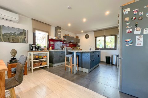 Villa for sale in Costa De La Calma, Mallorca, Spain 4 bedrooms, 351 sq.m. No. 148148 - photo 16